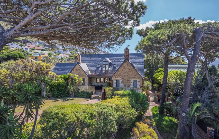 4 Bedroom Property for Sale in Fish Hoek Western Cape